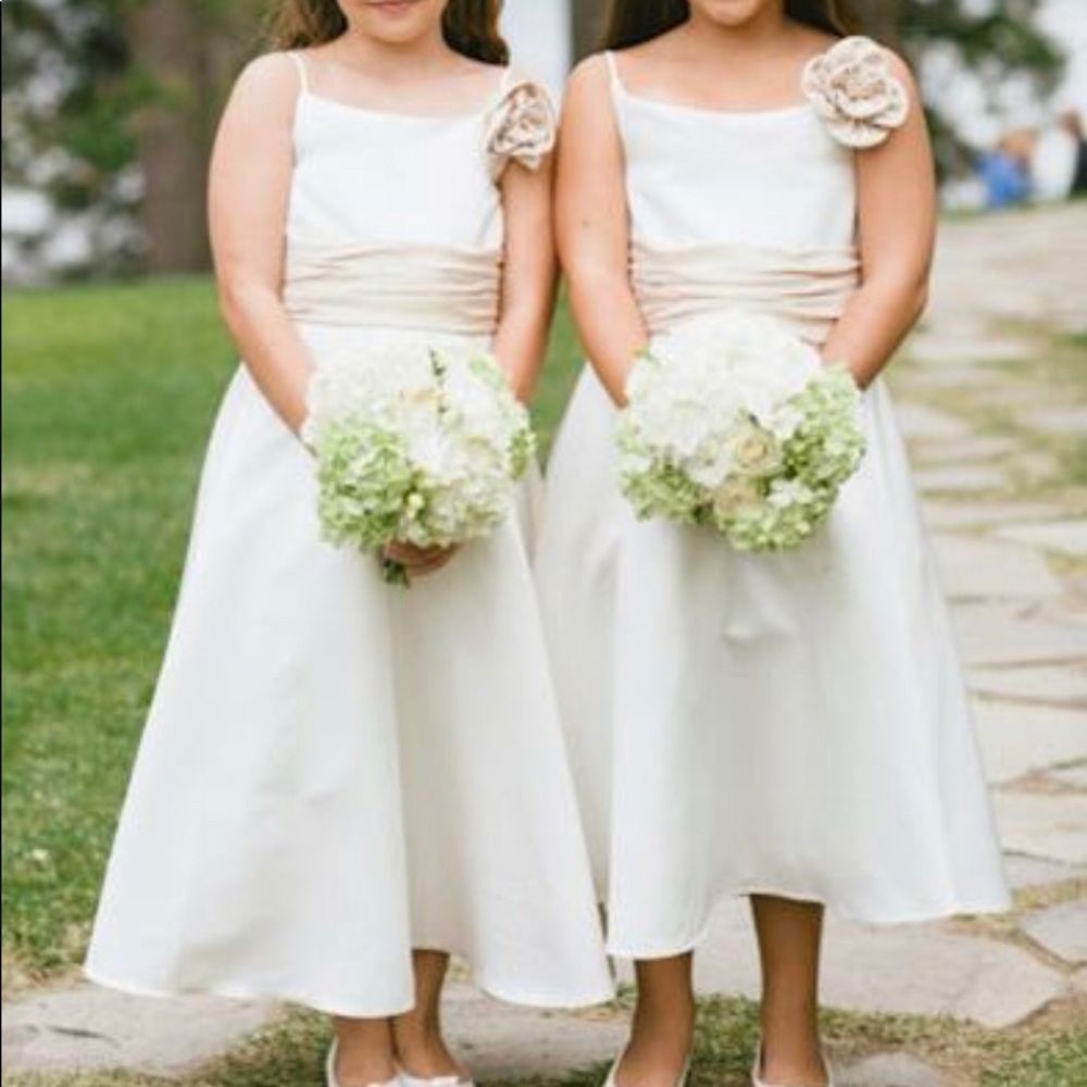 Cream Flowergirl, Jr Bridesmaid dresses